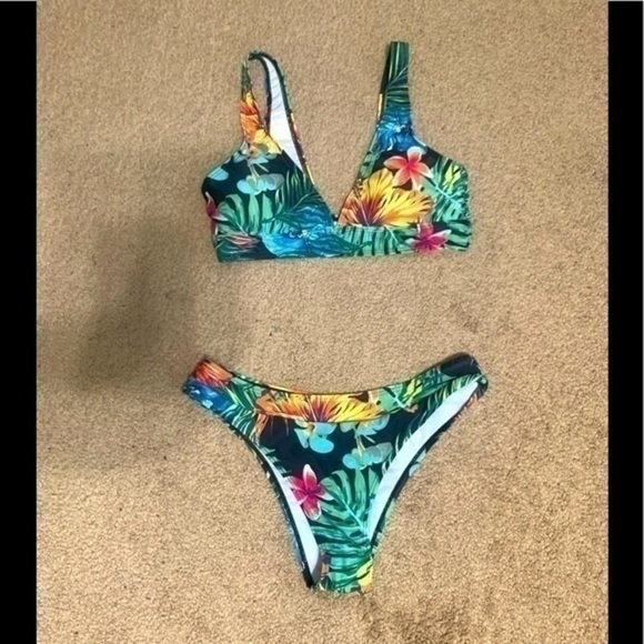 Floral Tropical Bikini Set Size Small - Picture 1 of 11